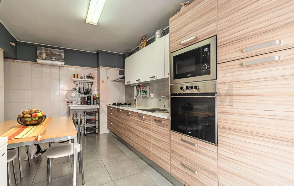 Apartamento T4 para Venda em União das Freguesias de Setúbal Foto 3