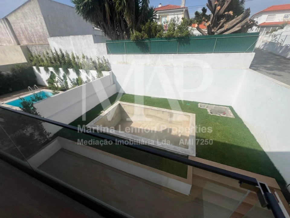 Moradia T3 para Venda em Alcabideche Foto 6