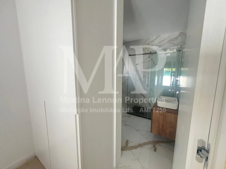 Moradia T3 para Venda em Alcabideche Foto 21