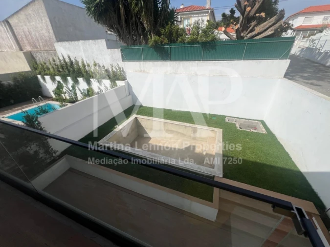 Moradia T3 para Venda em Alcabideche Foto 6