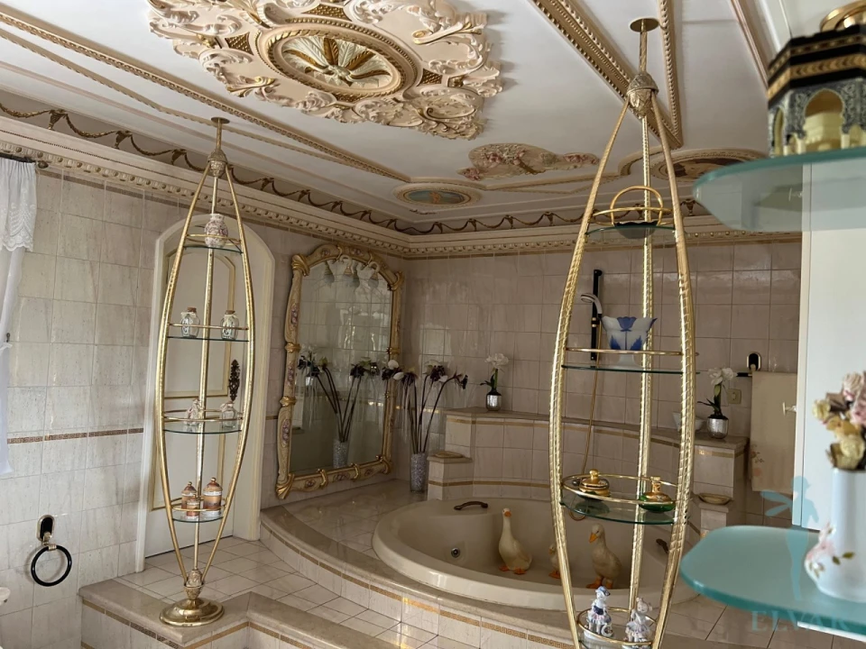 Moradia T4 para Venda em Sepins e Bolho Foto 82