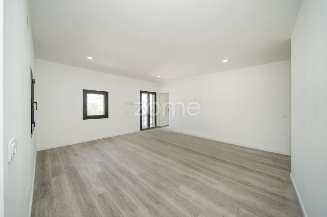 Moradia T3 para Venda em Vilela Foto 12