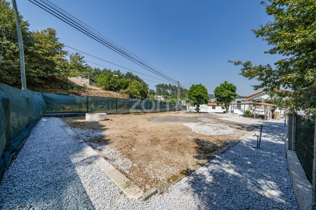 Moradia T3 para Venda em Vilela Foto 37