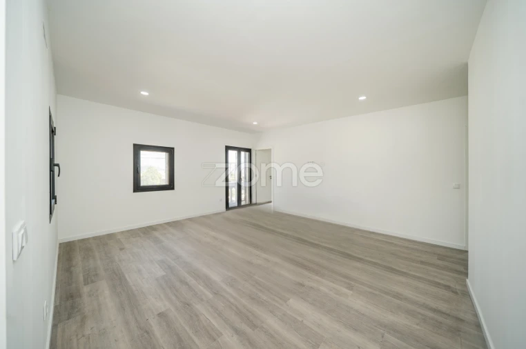 Moradia T3 para Venda em Vilela Foto 12