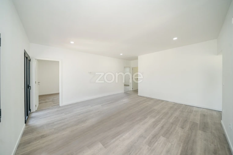 Moradia T3 para Venda em Vilela Foto 13