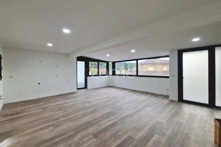 Moradia T3 para Venda em Vilela Foto 9