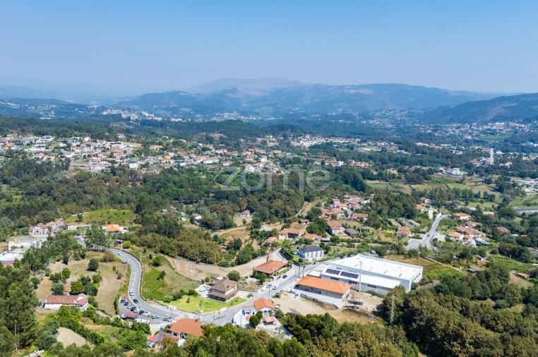 Moradia T3 para Venda em Vilela Foto 46