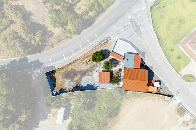 Moradia T3 para Venda em Vilela Foto 3