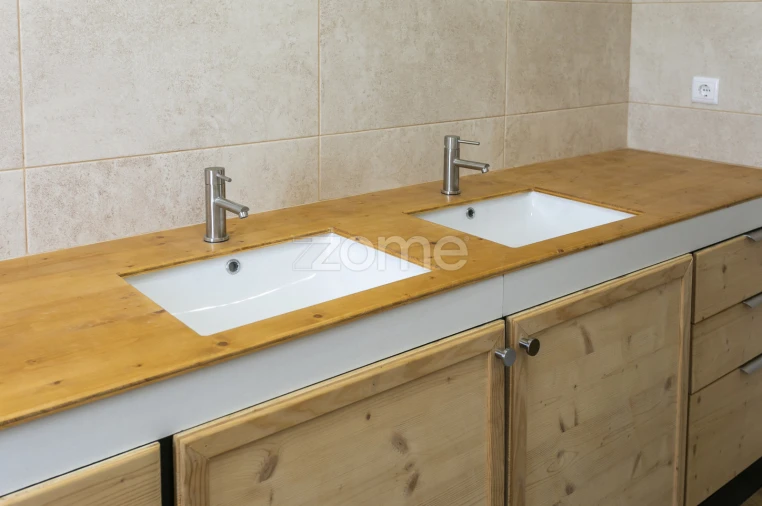 Moradia T5 para Venda em Canelas Foto 33