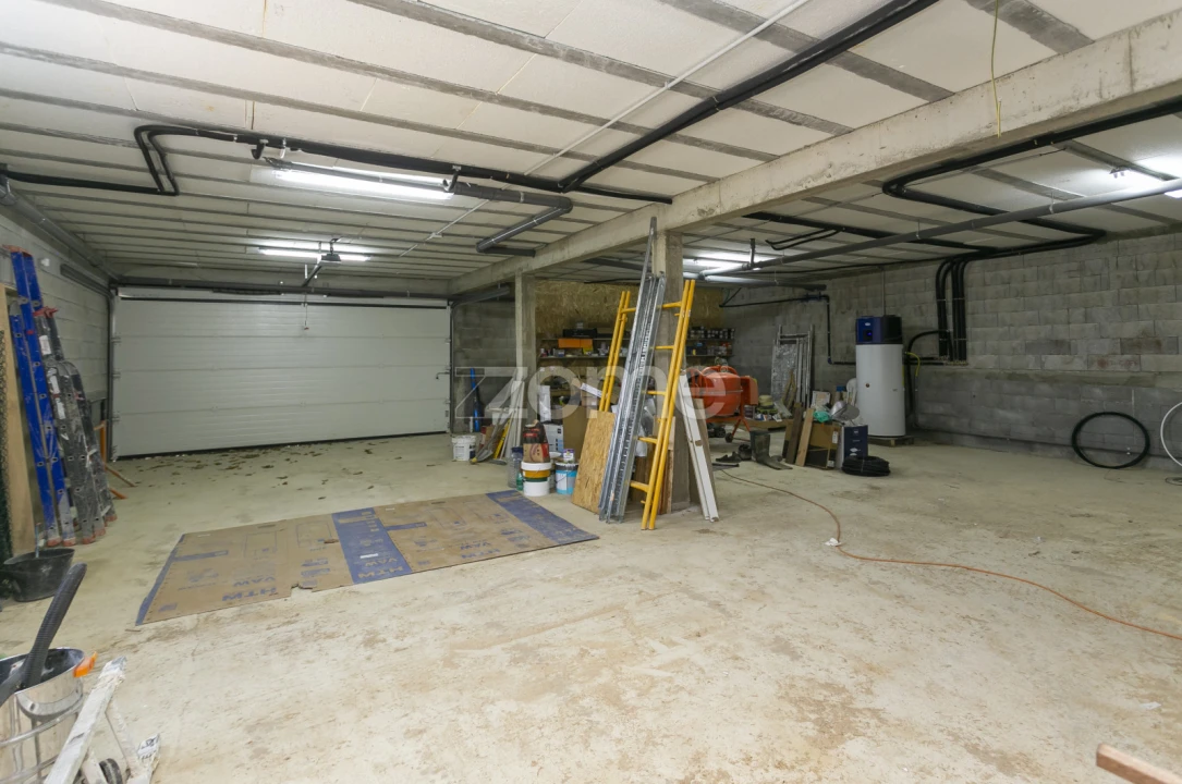 Moradia T5 para Venda em Canelas Foto 42