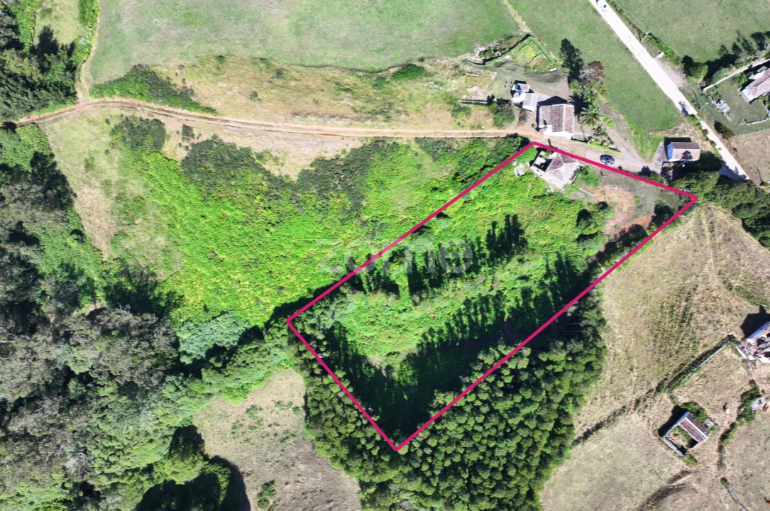 Moradia T2 para Venda em Santo Espirito Foto 5