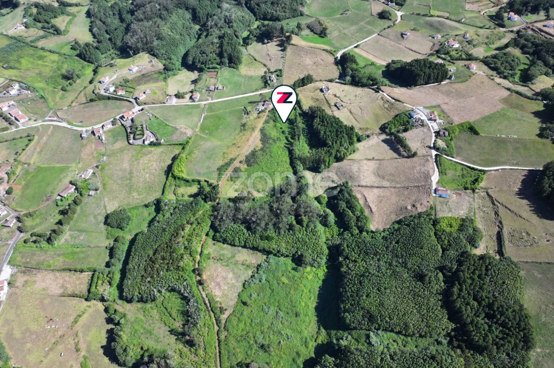 Moradia T2 para Venda em Santo Espirito Foto 4