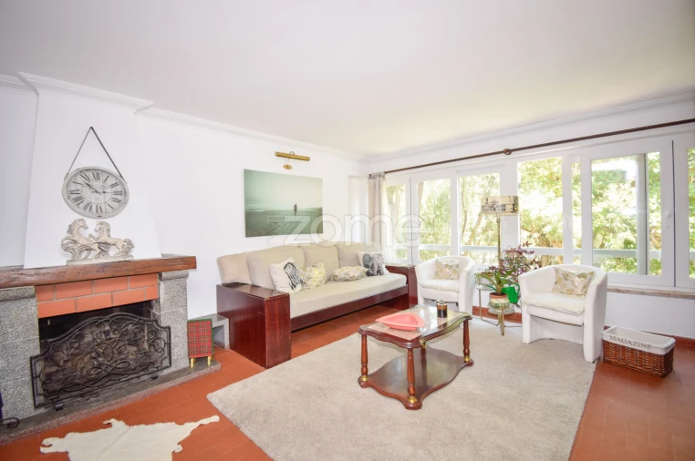 Moradia T5 para Venda em Oeiras e São Julião da Barra, Paço de Arcos e Caxias Foto 1