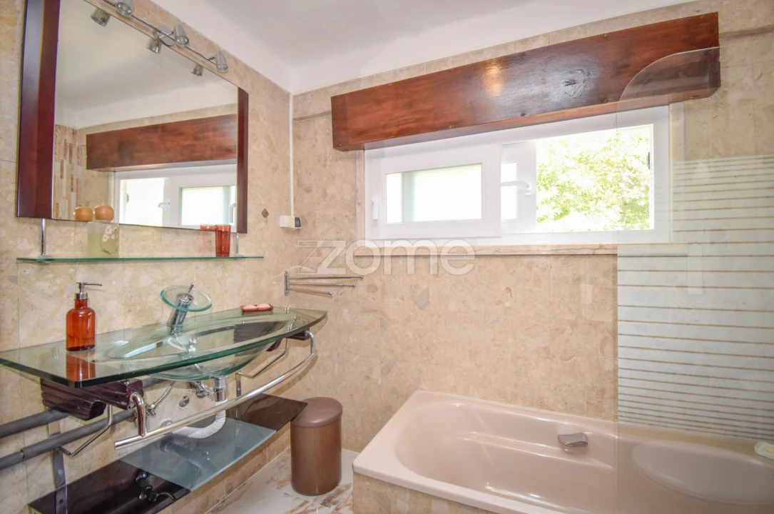 Moradia T5 para Venda em Oeiras e São Julião da Barra, Paço de Arcos e Caxias Foto 19