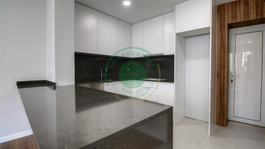 Apartamento T3 para Venda em Buarcos Foto 5