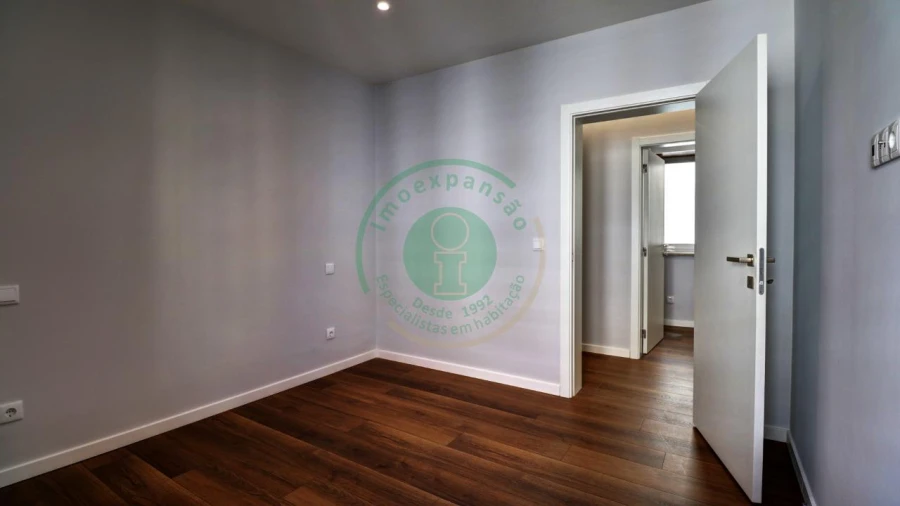 Apartamento T3 para Venda em Buarcos Foto 21