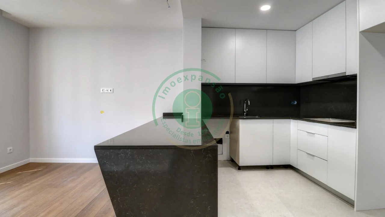 Apartamento T3 para Venda em Buarcos Foto 4
