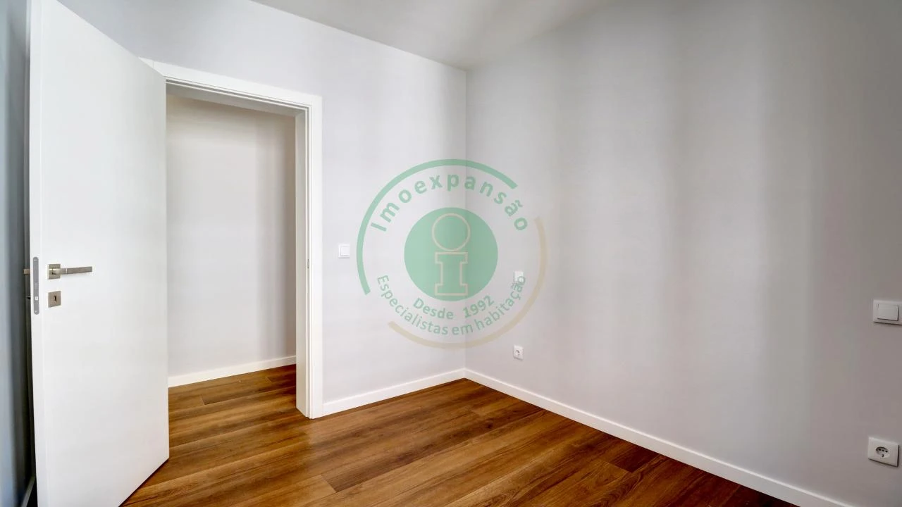 Apartamento T3 para Venda em Buarcos Foto 17