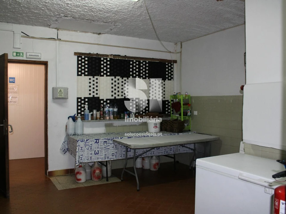 Negócio para Venda em Aguada de Cima Foto 24