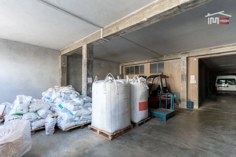 Armazém para Venda em Fatima Foto 3