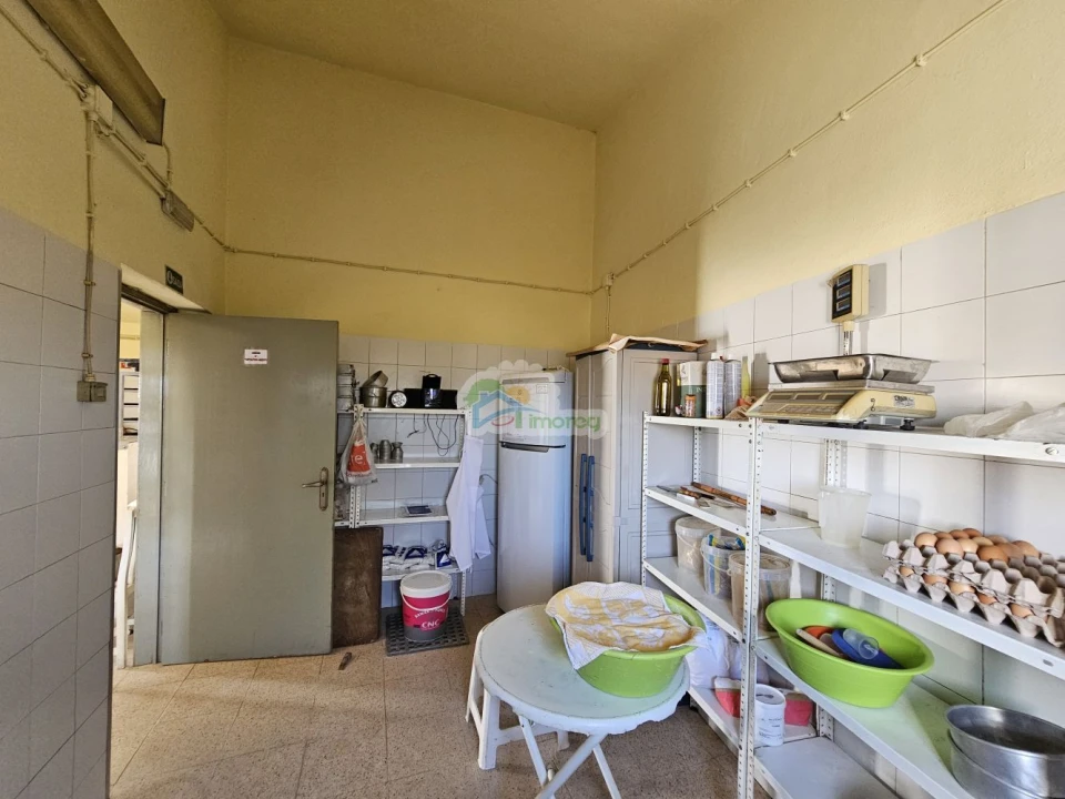 Loja para Venda em Campo e Campinho Foto 11