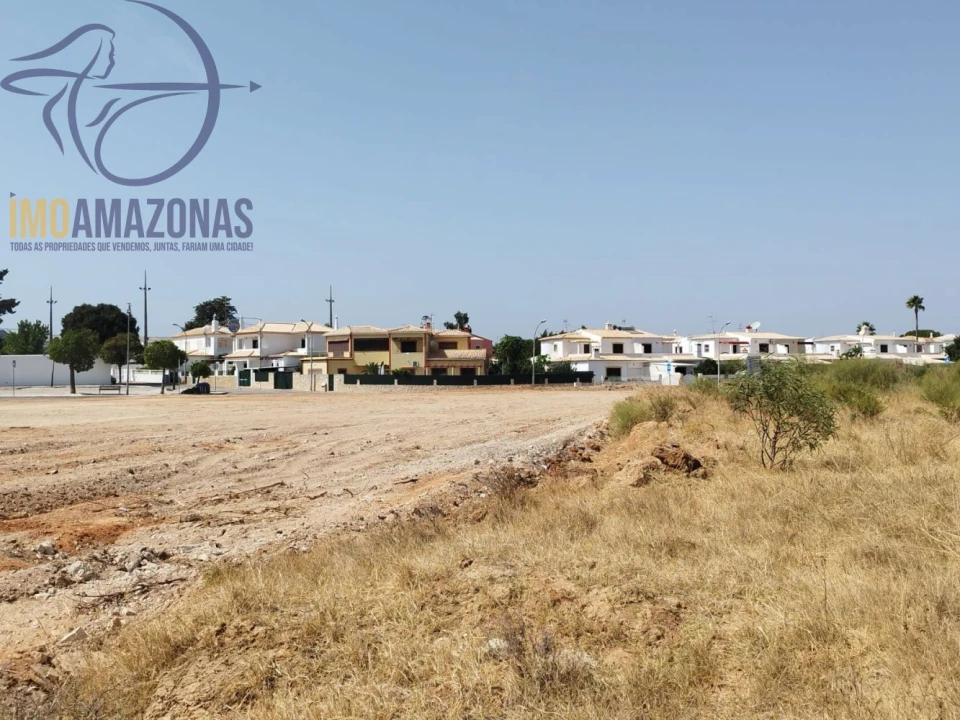 Terreno para Venda em Alcantarilha e Pêra Foto 1