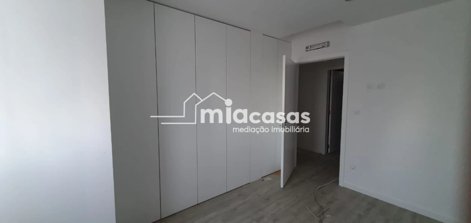 Apartamento T2 para Venda em Luso Foto 8