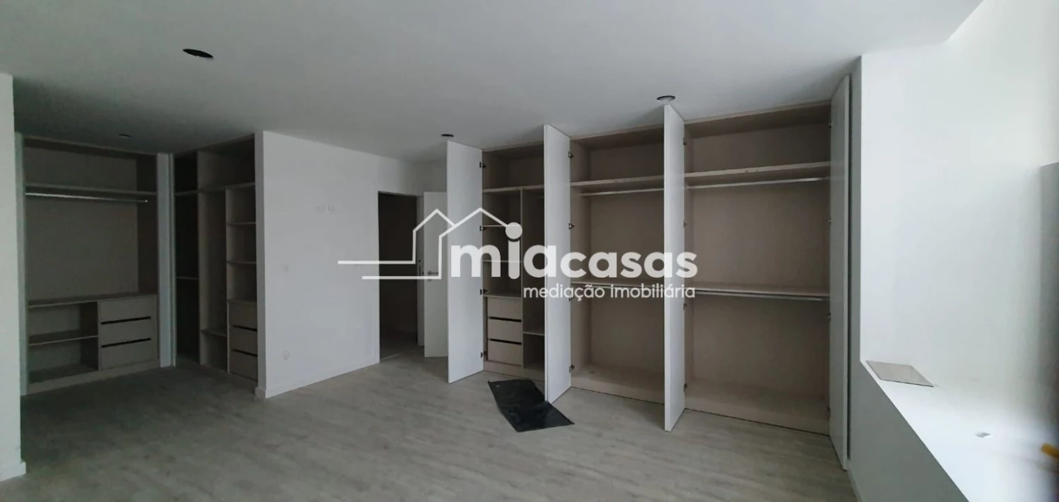 Apartamento T2 para Venda em Luso Foto 3