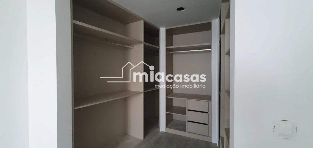 Apartamento T2 para Venda em Luso Foto 5