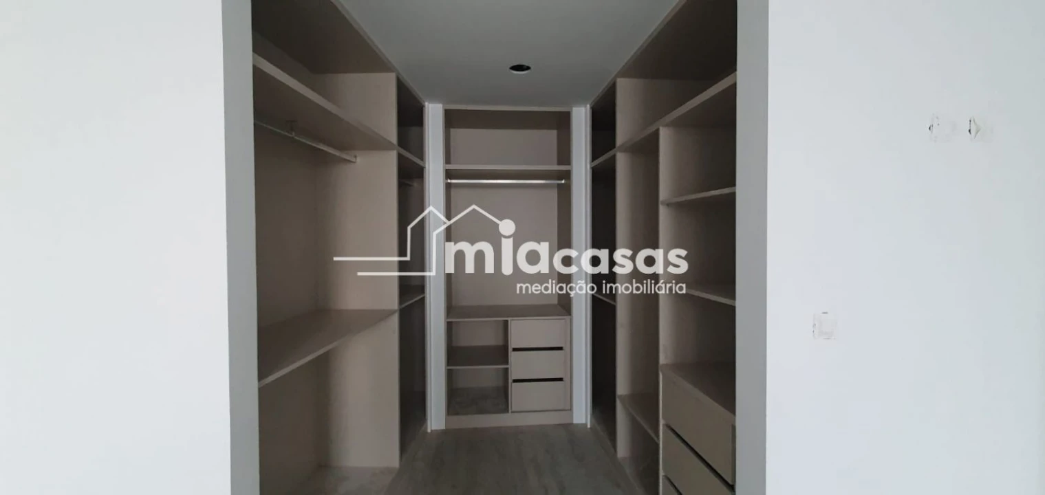 Apartamento T2 para Venda em Luso Foto 7