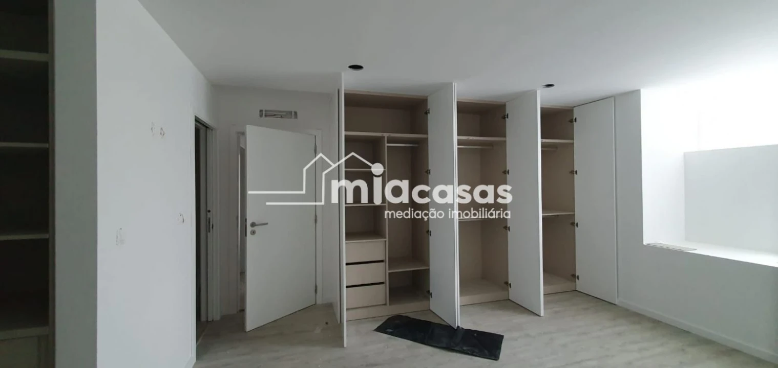 Apartamento T2 para Venda em Luso Foto 4