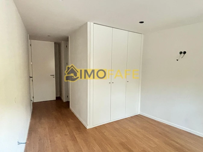 Apartamento T3 para Venda em Fornelos Foto 9