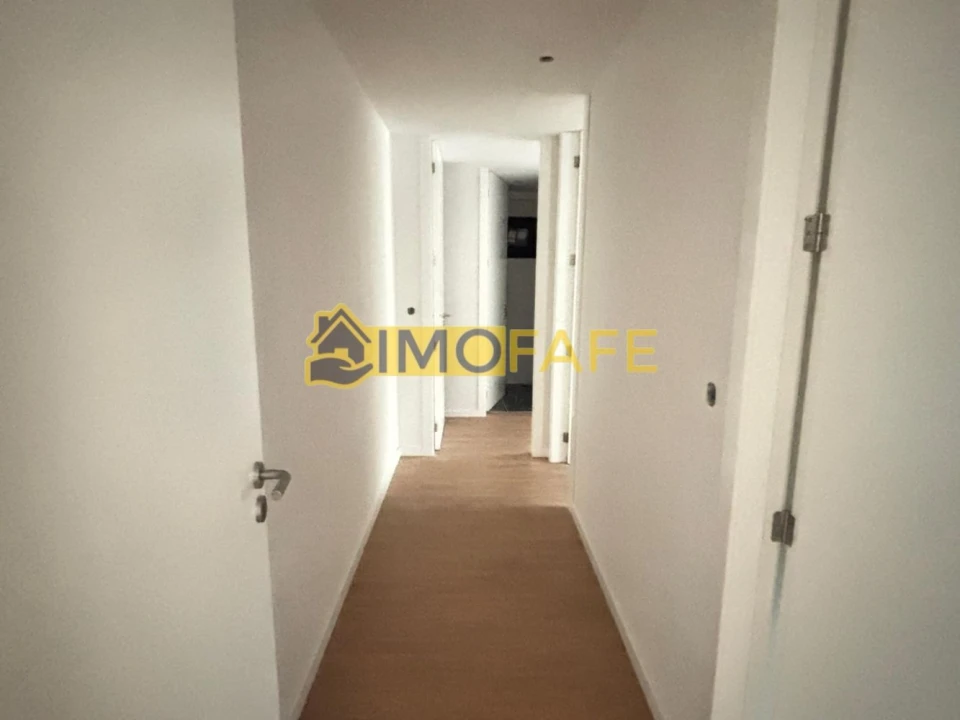 Apartamento T3 para Venda em Fornelos Foto 17