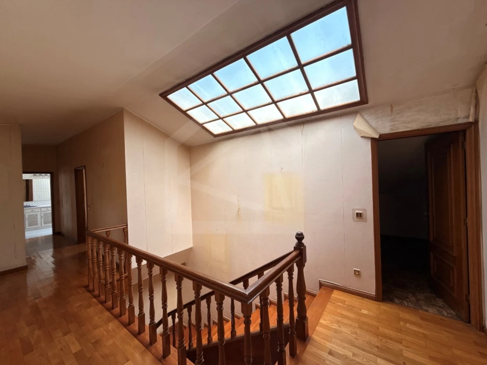 Apartamento T4 para Venda em São João da Madeira Foto 4