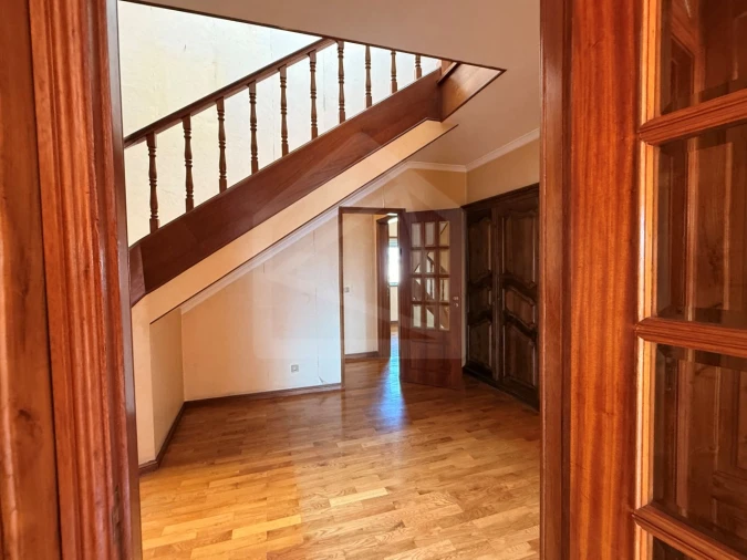 Apartamento T4 para Venda em São João da Madeira Foto 30