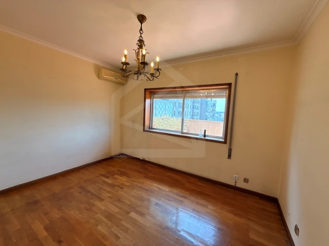 Apartamento T4 para Venda em São João da Madeira Foto 34