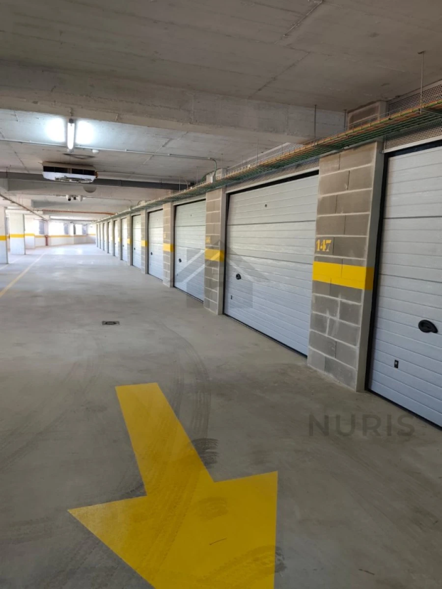 Garagem para Venda em Portimão Foto 8