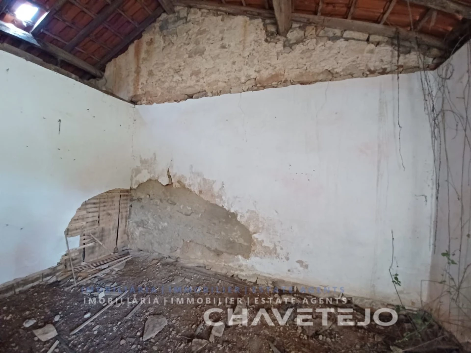 Moradia T2 para Venda em Chãos Foto 16