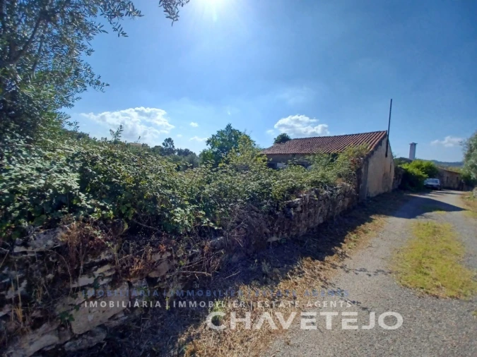 Moradia T2 para Venda em Chãos Foto 7