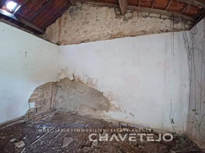 Moradia T2 para Venda em Chãos Foto 16