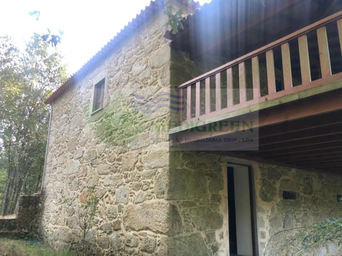 Moradia T2 para Venda em Couto de Esteves Foto 2