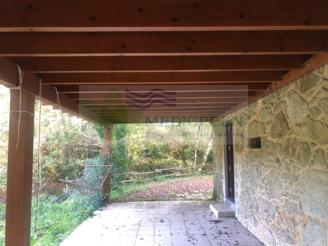 Moradia T2 para Venda em Couto de Esteves Foto 6