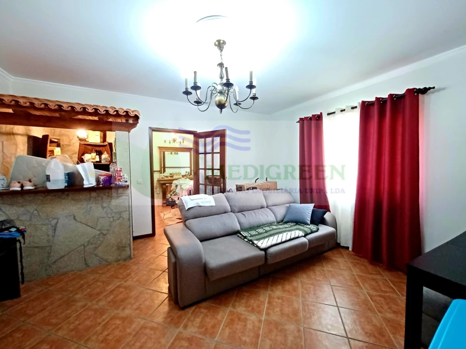 Moradia T3 para Venda em Cedrim e Paradela Foto 5