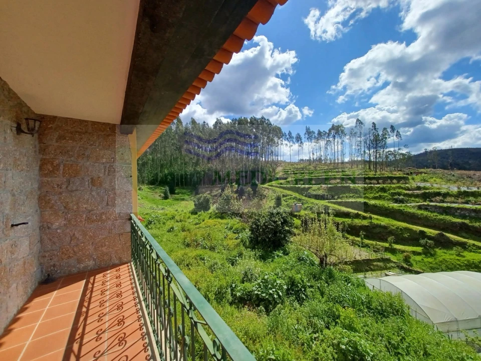 Moradia T3 para Venda em Cedrim e Paradela Foto 7