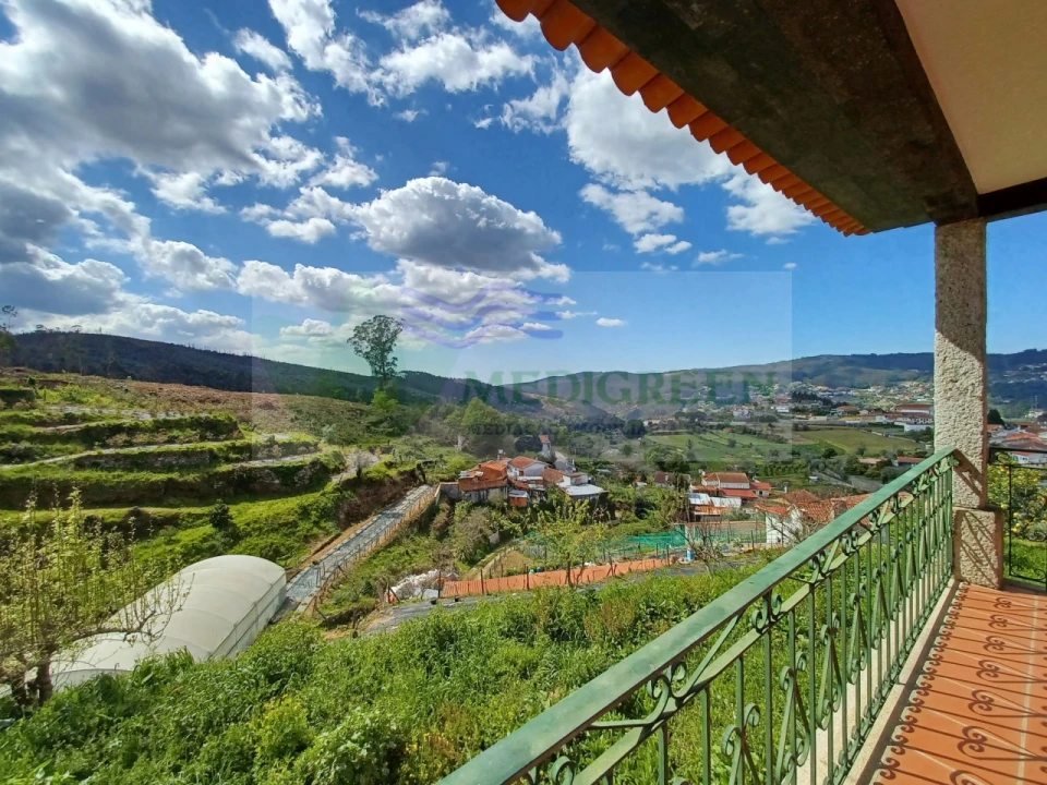 Moradia T3 para Venda em Cedrim e Paradela Foto 8