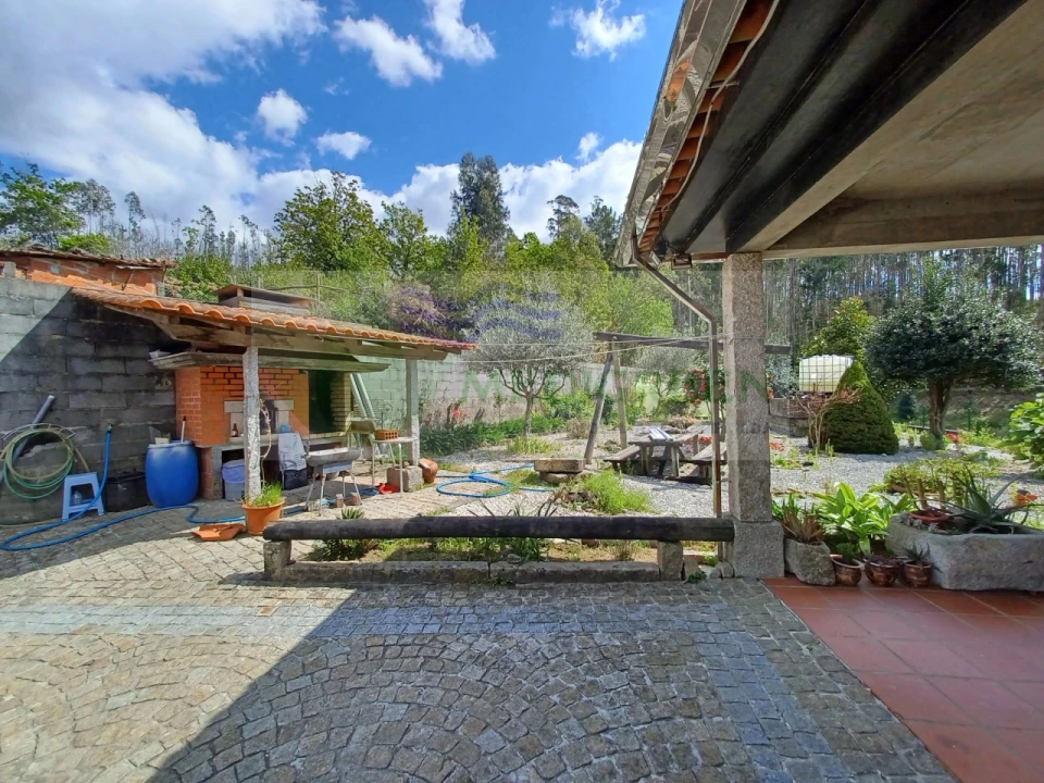 Moradia T3 para Venda em Cedrim e Paradela Foto 19