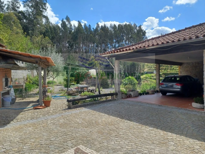 Moradia T3 para Venda em Cedrim e Paradela Foto 20