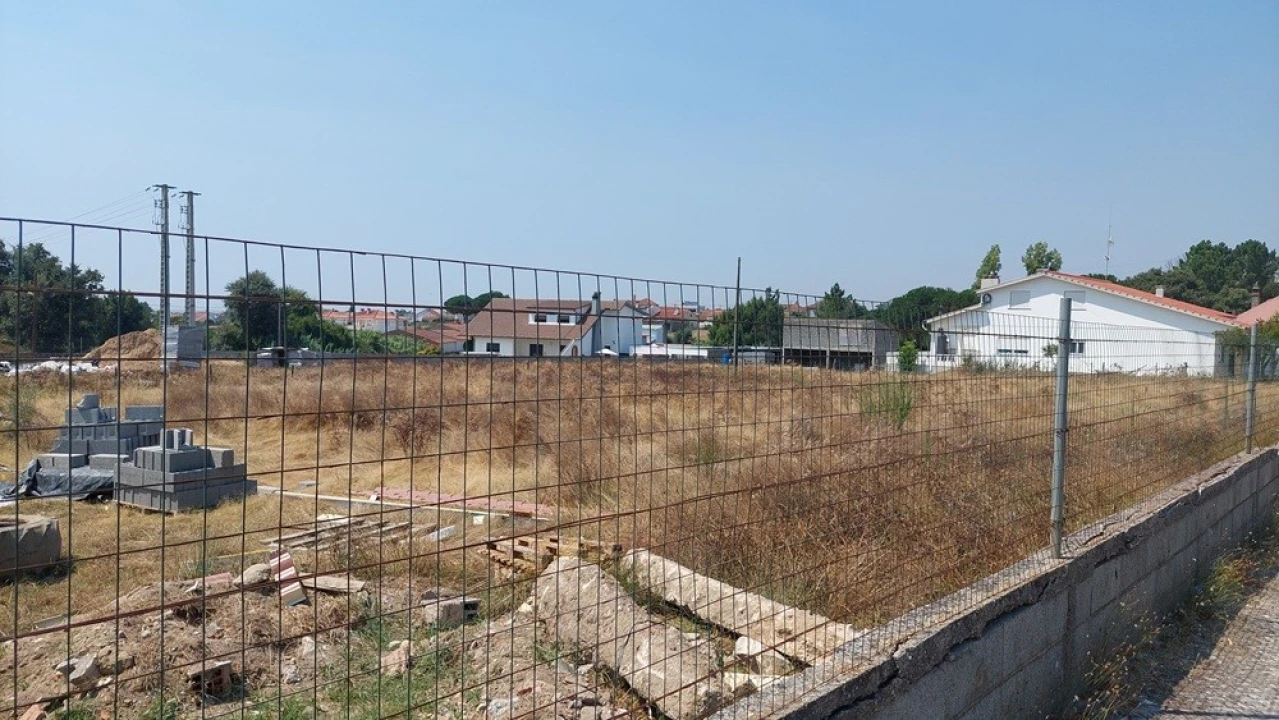 Terreno para Venda em Marrazes e Barosa Foto 3