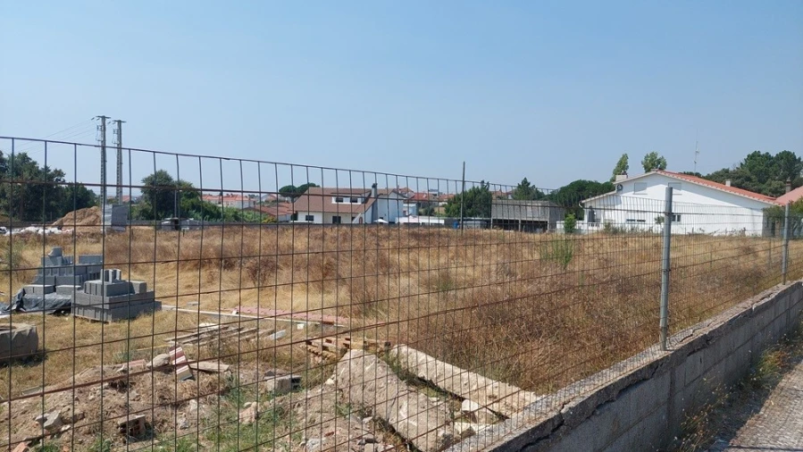 Terreno para Venda em Marrazes e Barosa Foto 3