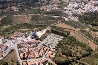 Moradia T3 para Venda em Santa Maria, São Pedro e Sobral da Lagoa
